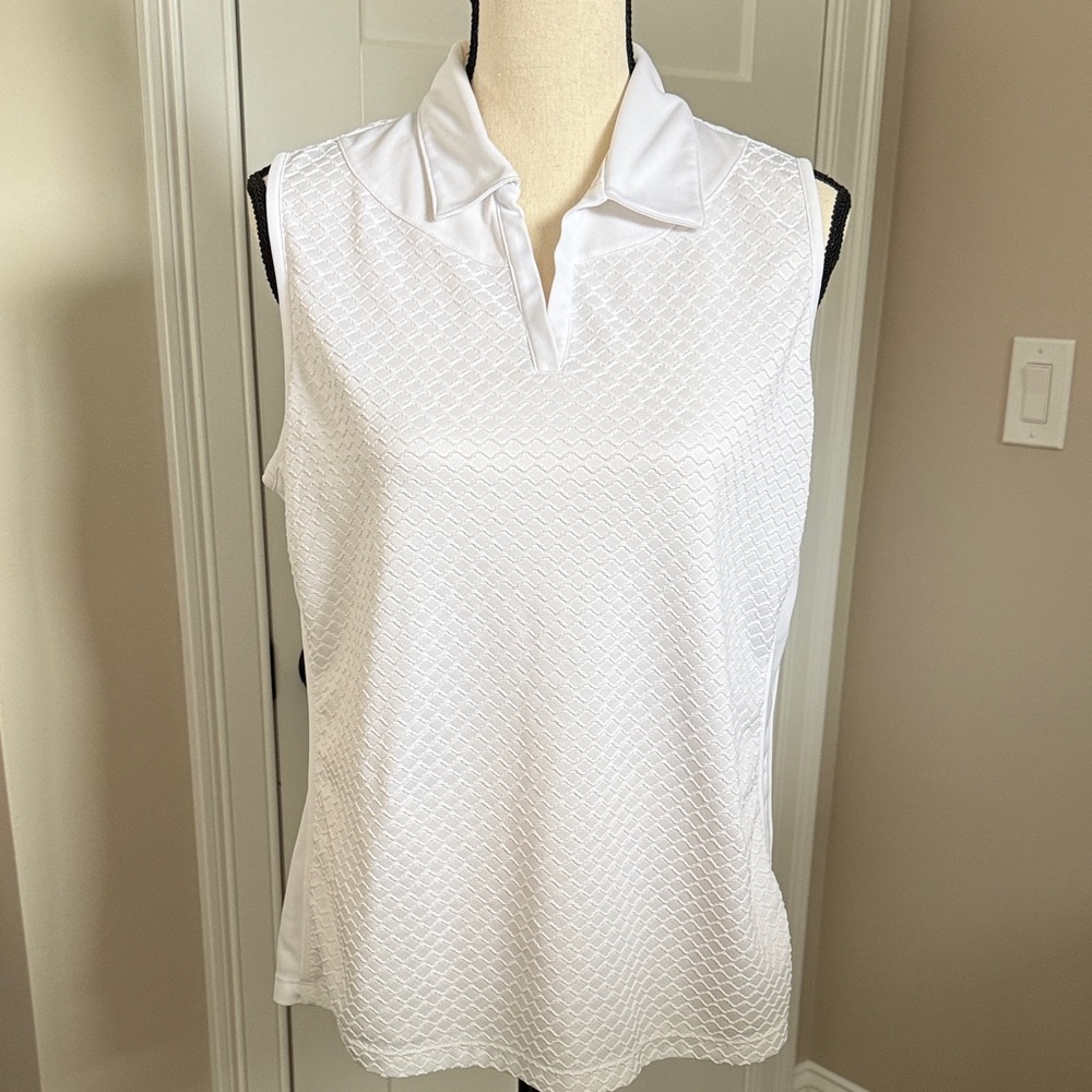 Izod White Sleeveless Collared Camisole